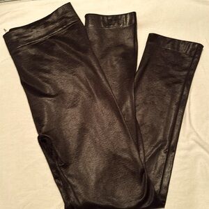 Fornia black shine leggings